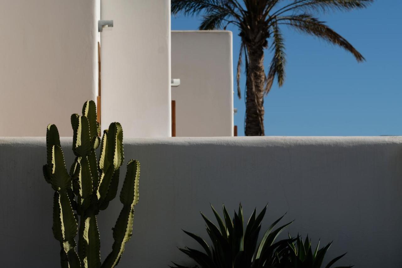 La Posidonia Apartment โรดัลกีลาร์ ภายนอก รูปภาพ